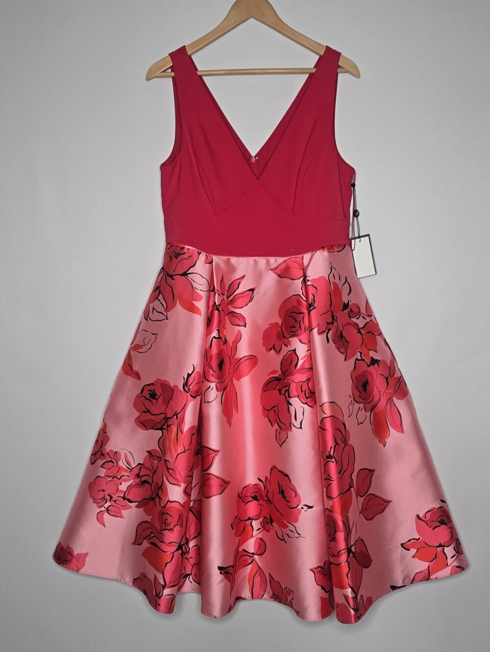 Adriana Papell Red & Pink Floral Mikado Sleeveless Midi Dress